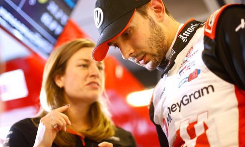 Защо Haas вижда Laura Muller като перфектен F1 състезателен инженер за Ocon