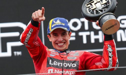 Гран При на Холандия в MotoGP: Марк Маркес поема напрежението, след като Алекс Маркес катастрофира
